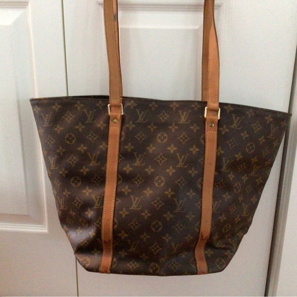 Auth Louis Vuitton Monogram Shopping Tote - Picture 1 of 16